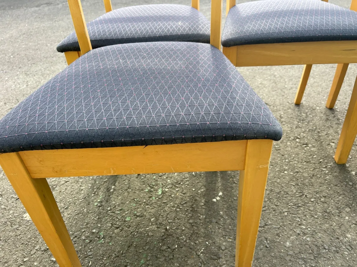4 dining chairs - Image 3