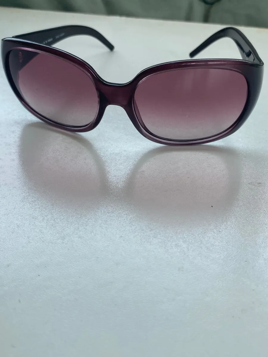 Sunglasses Fendi - Image 4