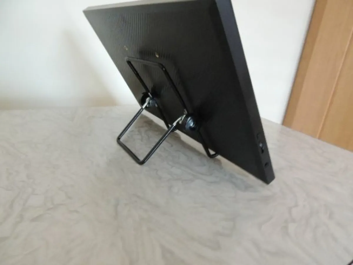 11.6"  PORTABLE MONITOR - Image 2
