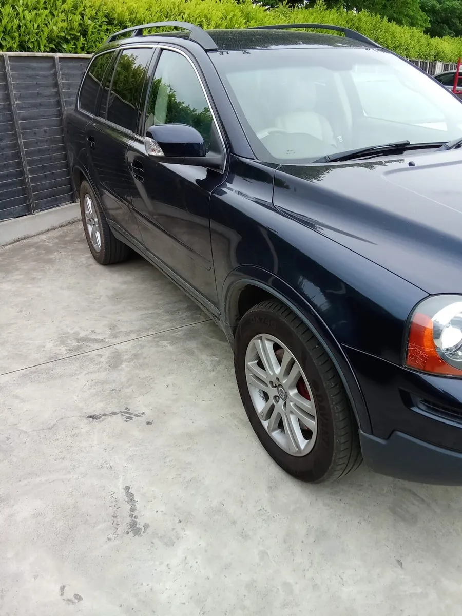 Volvo XC90 2009 - Image 2