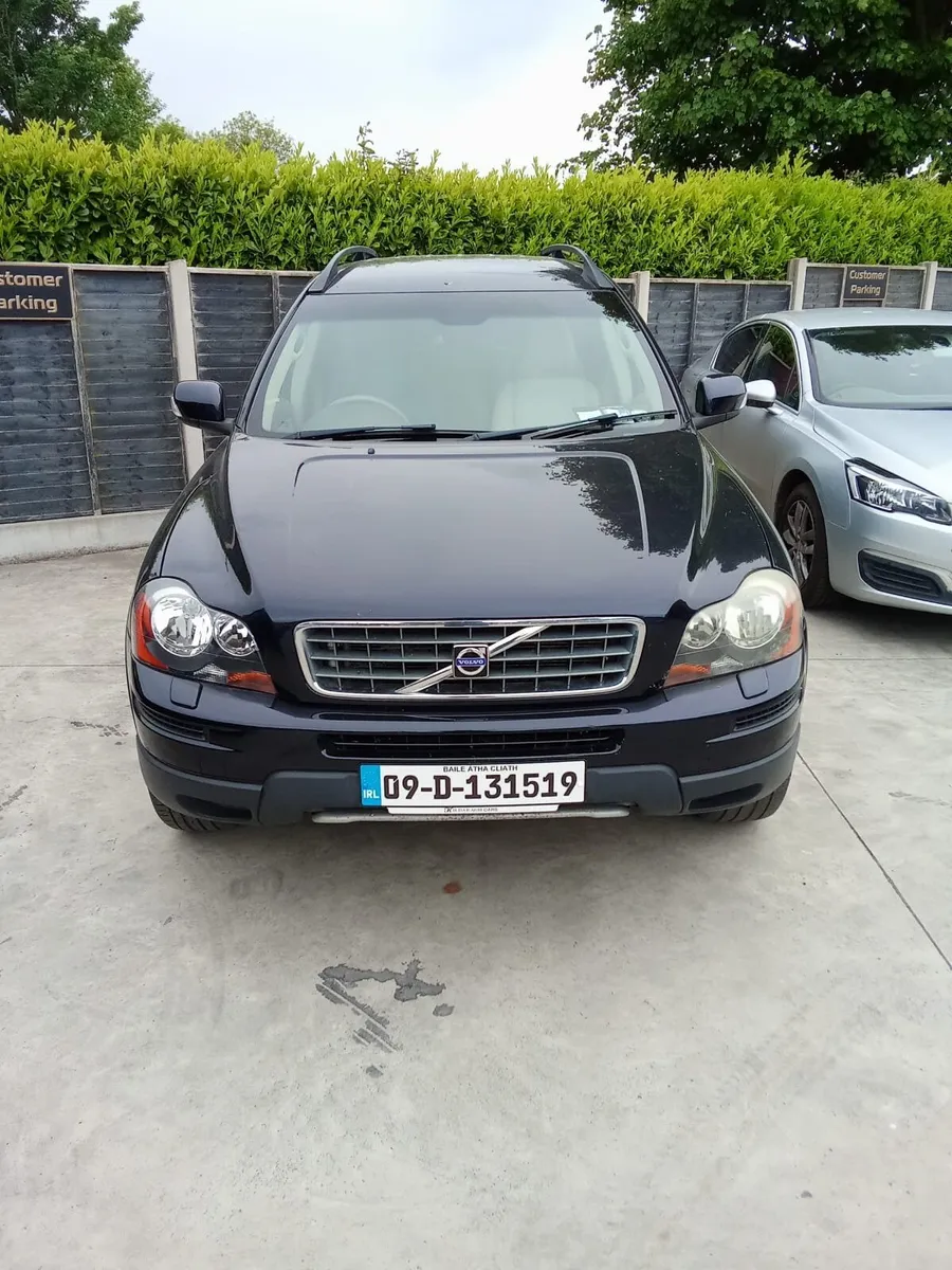 Volvo XC90 2009 - Image 1