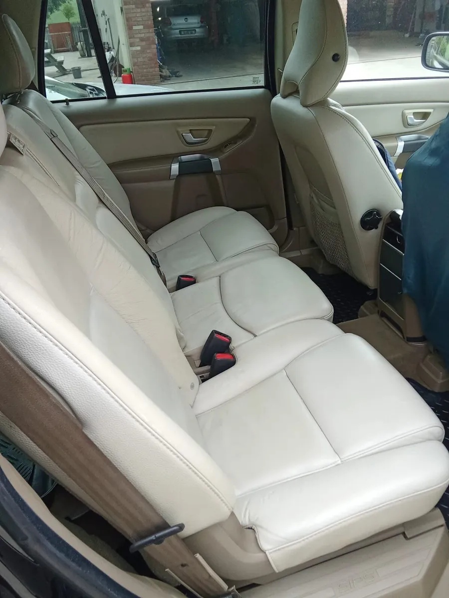 Volvo XC90 2009 - Image 3