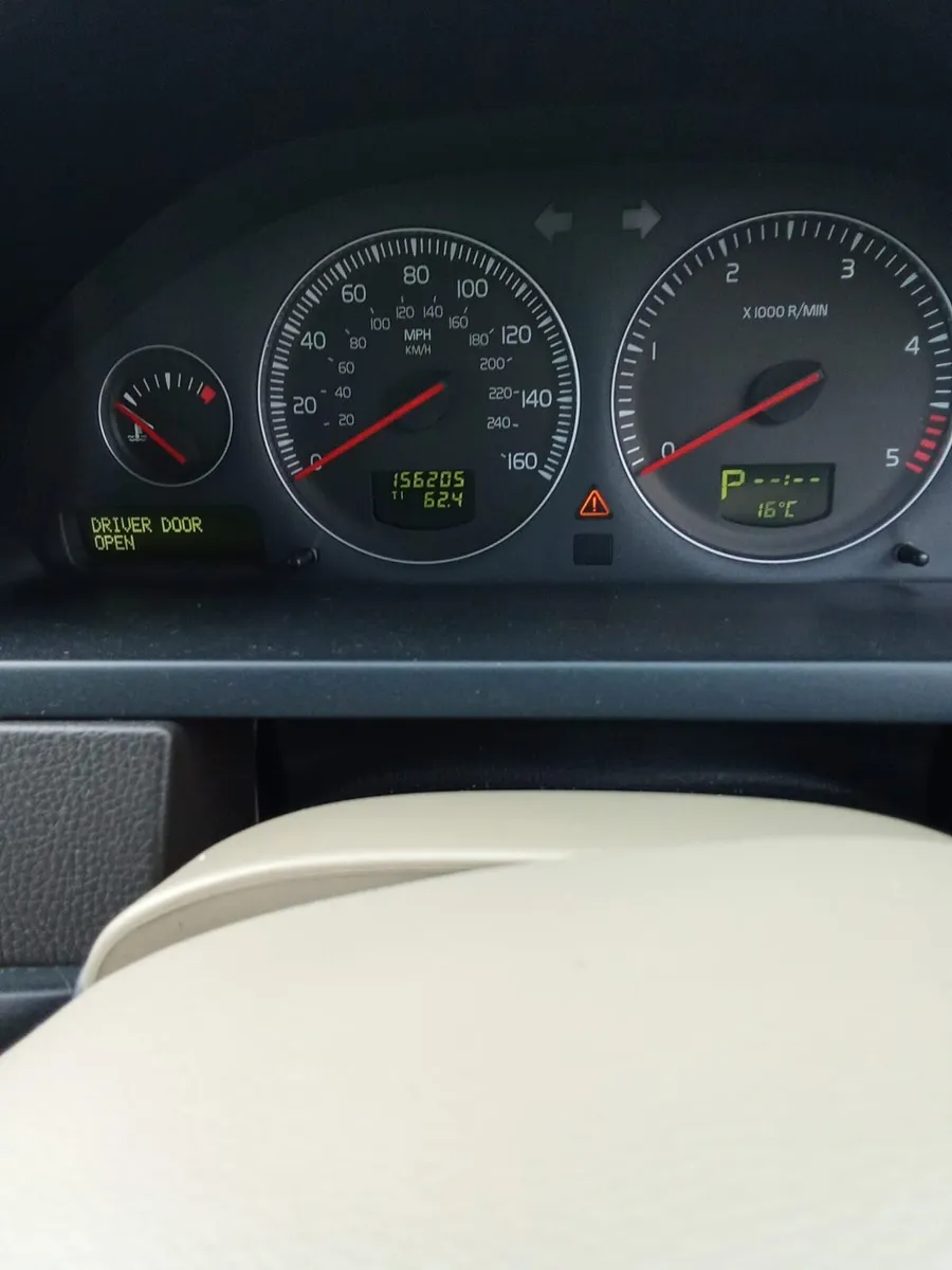 Volvo XC90 2009 - Image 4