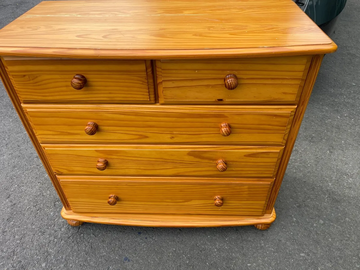Chest of drawers - Image 1