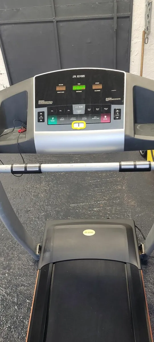 Treadmill - Image 1