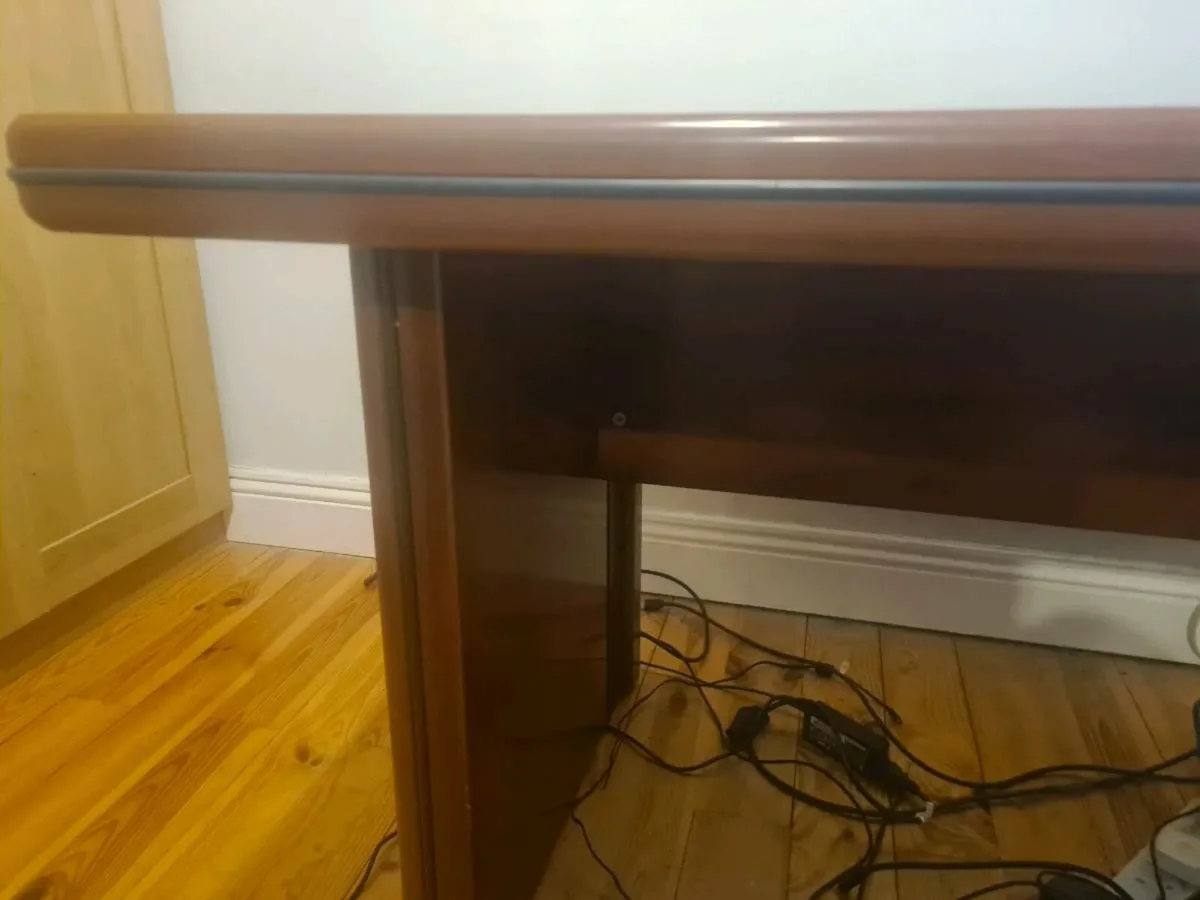 Office Desk - Image 4
