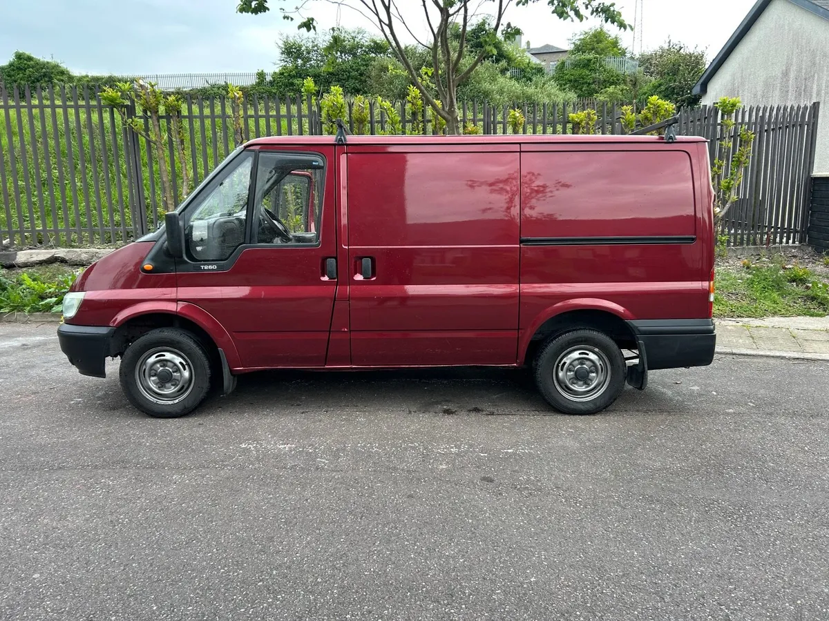 Ford Transit 2002 - Image 2