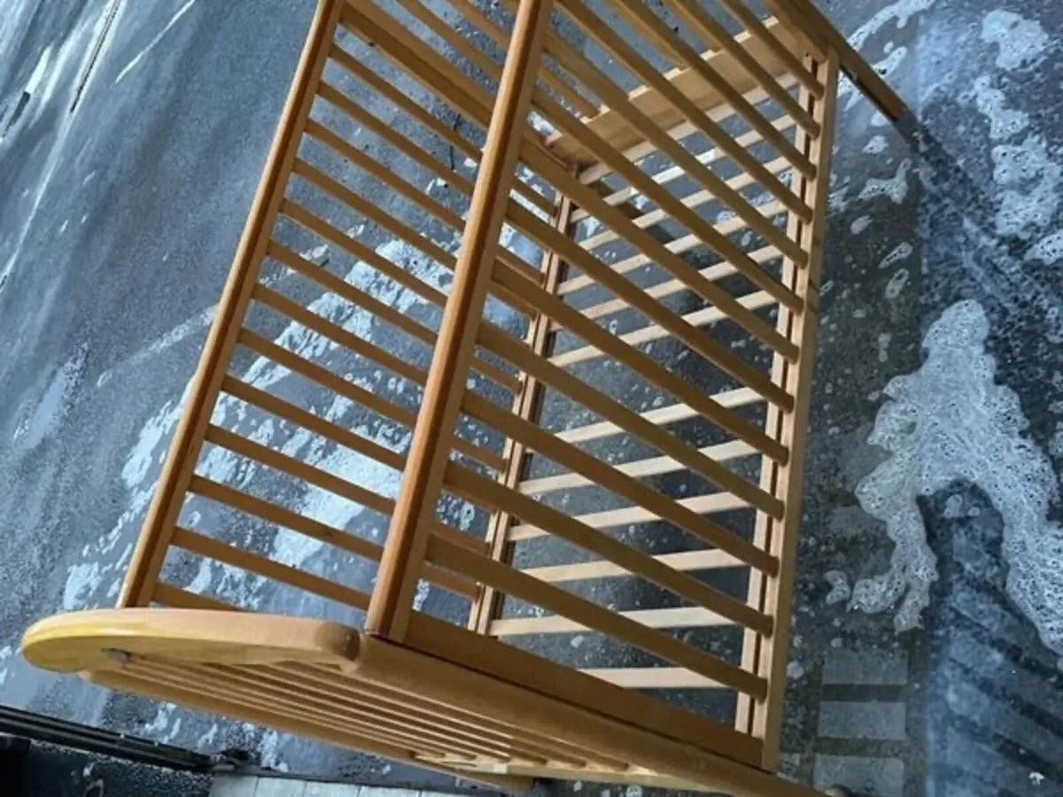 Cot with mattress - Image 1