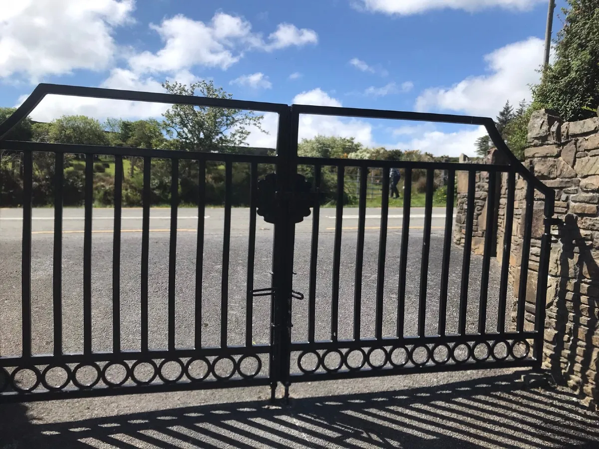 Entrance gates