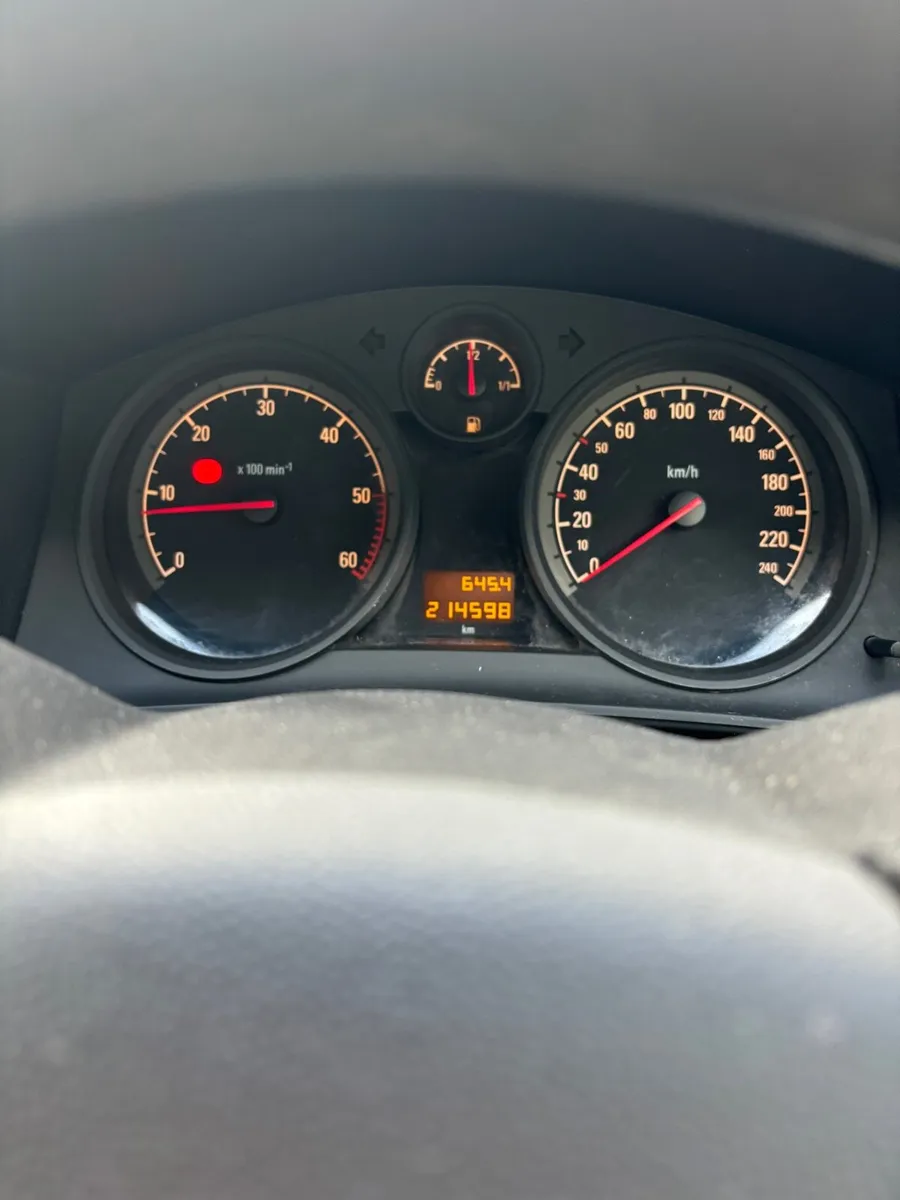 Opel Astra - Image 3