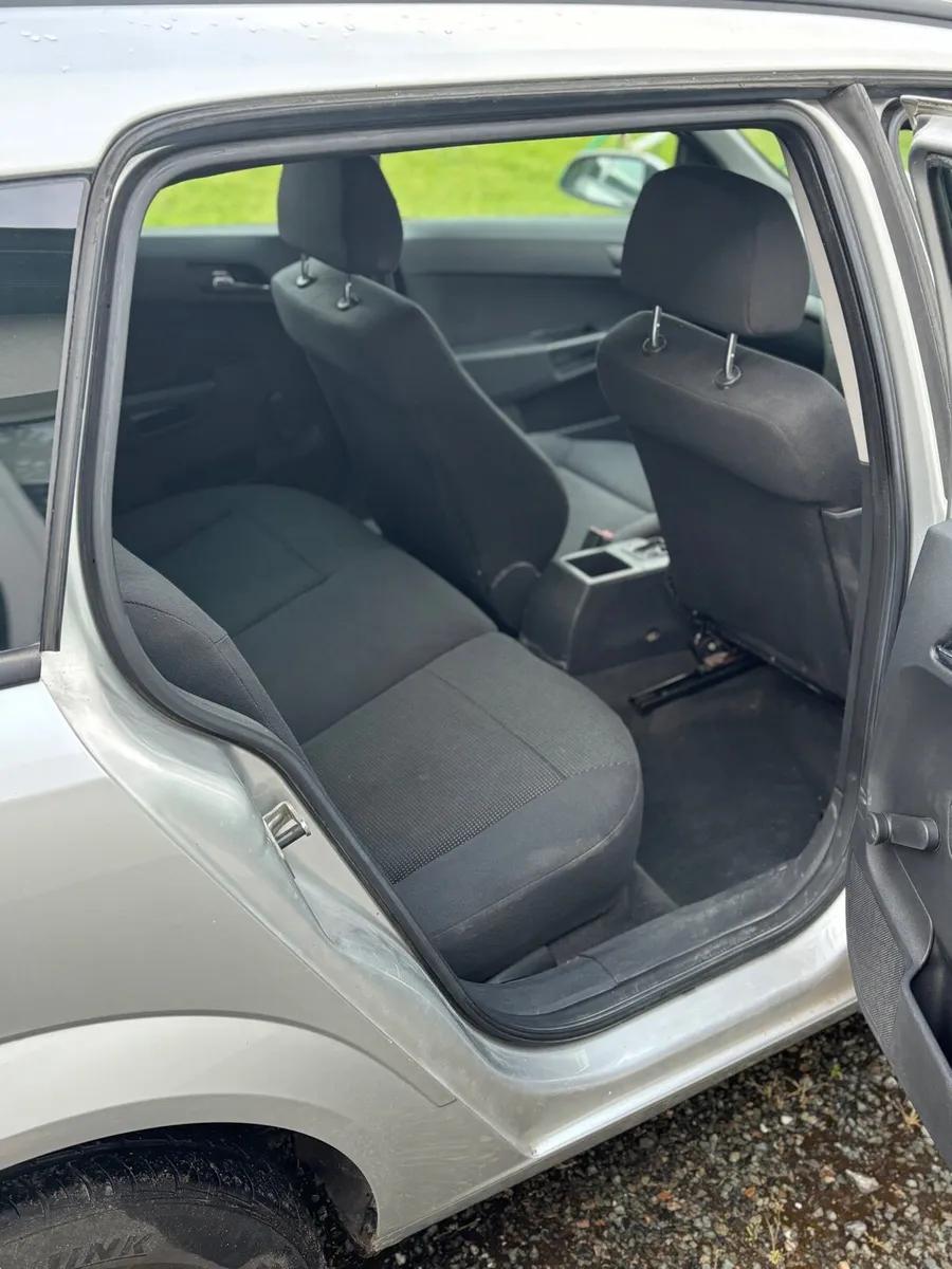 Opel Astra - Image 4