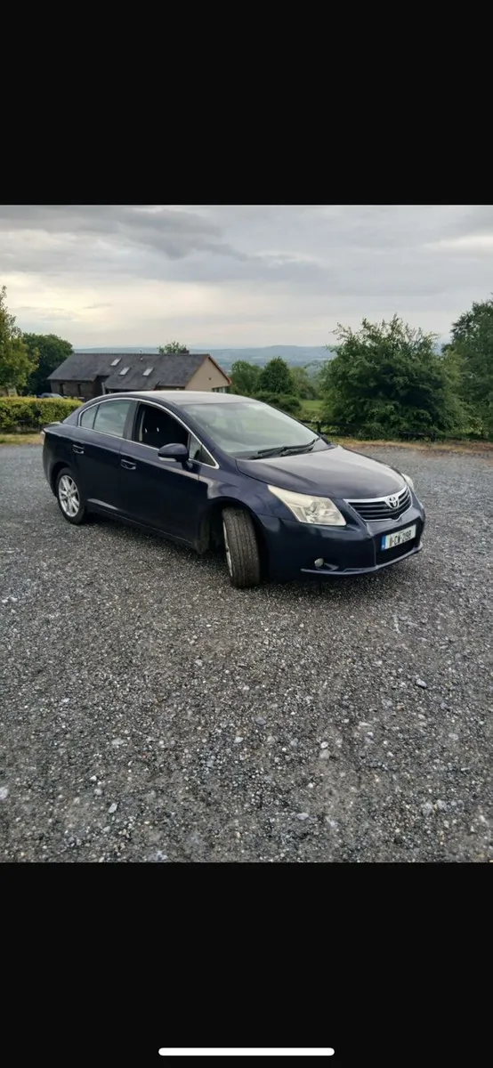 2011 Toyota avensis d4d - Image 1