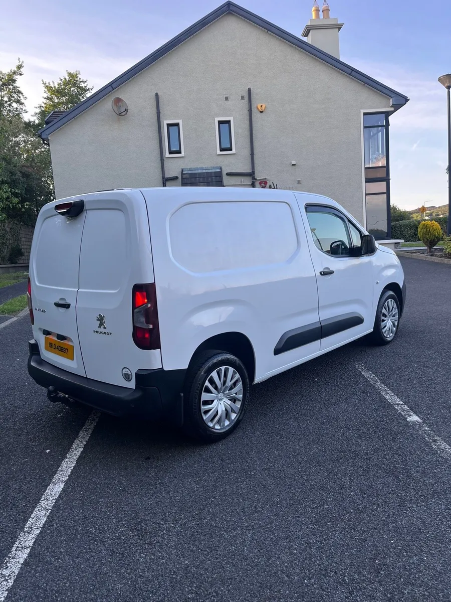 2019 Peugeot Partner Top Spec Low Miles! - Image 4