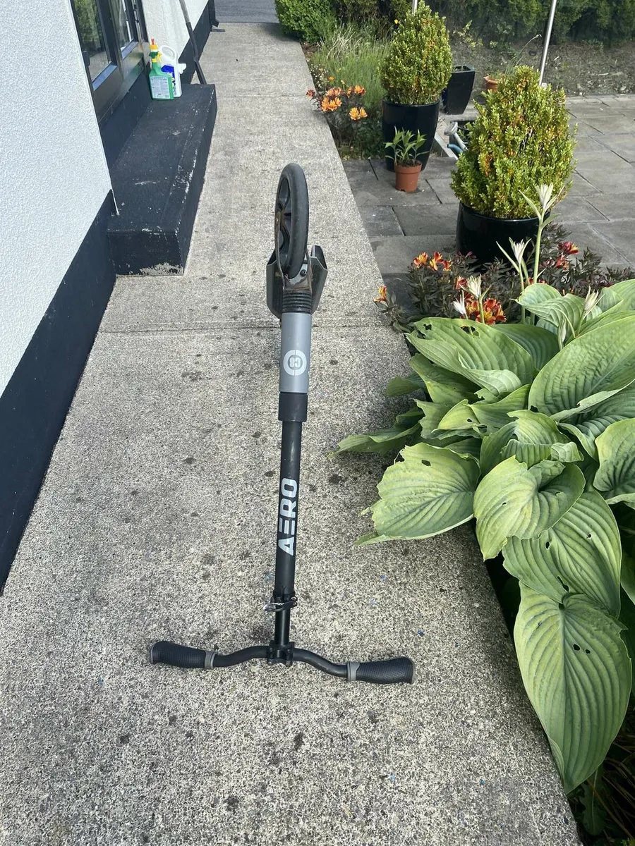 Scooter - Image 4