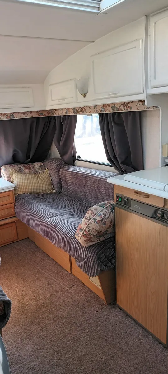 Bailey Caravan - Image 4