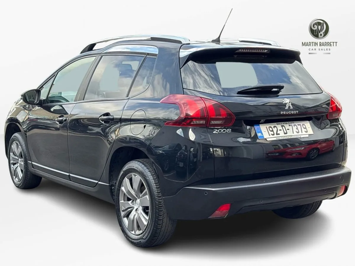 Peugeot 2008 Active 1.2 Puretech 82 6. 6.2 4DR - Image 4