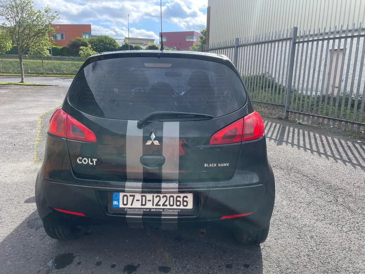 Mitsubishi colt black hawk - Image 2