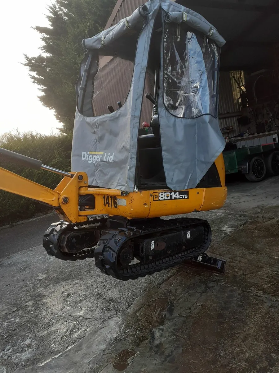 2017 jcb8014 cts - Image 1