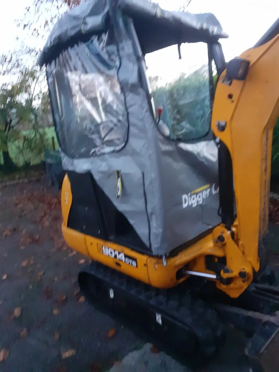 2017 jcb8014 cts - Image 4