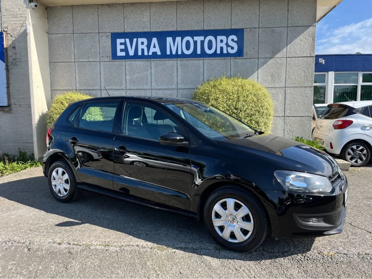 Volkswagen Polo Trendline 1.2 Petrol //low Miles// - Image 3