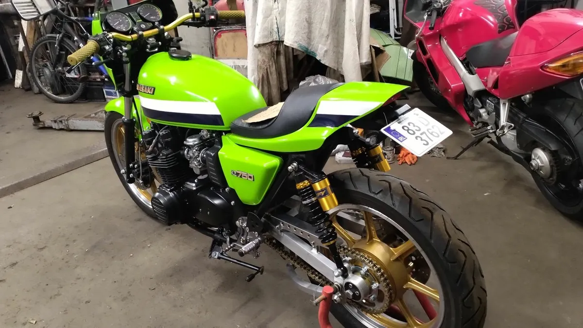 1983 Kawasaki KZ 750 - Image 3