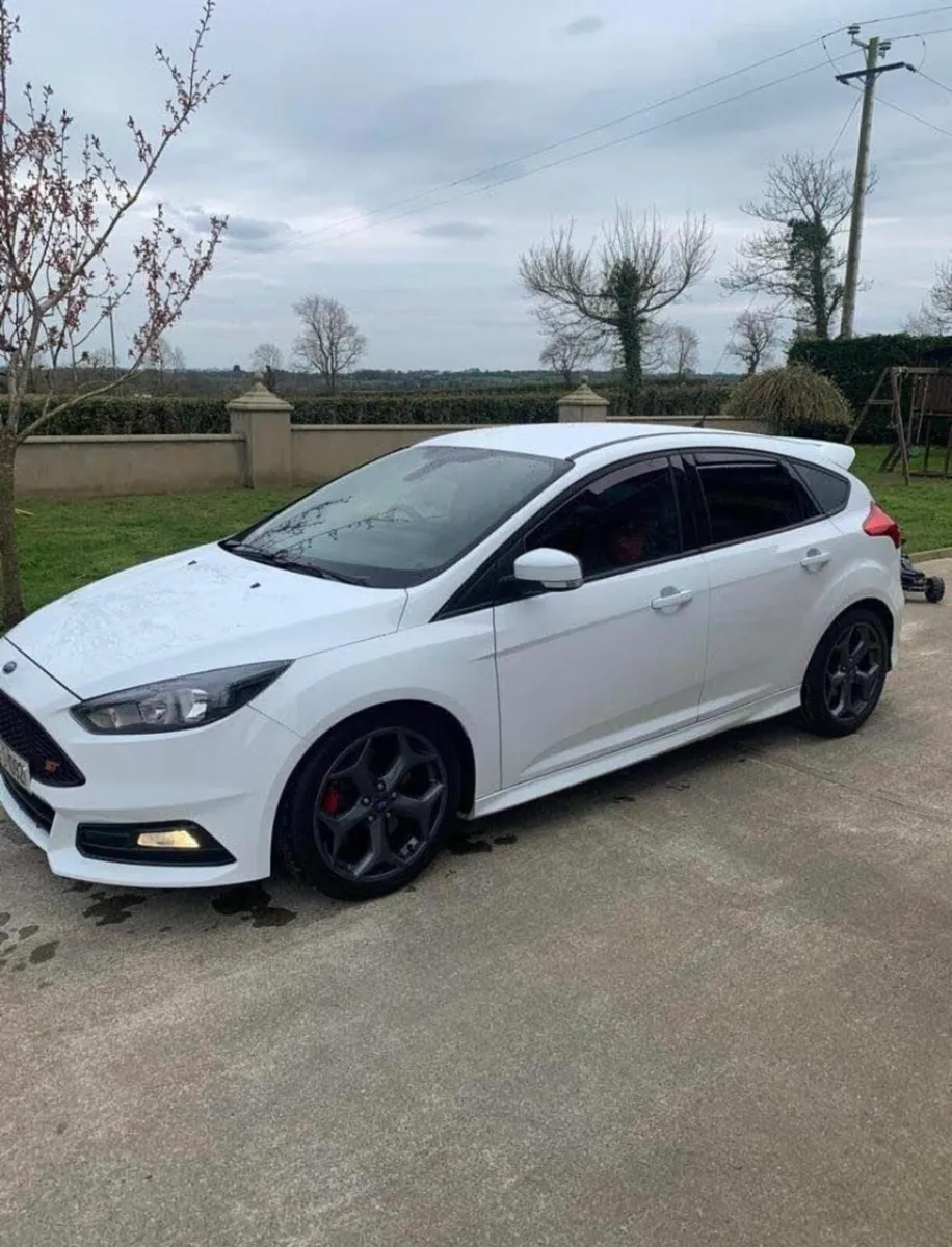 2015 Ford focus ST-2 - Image 4