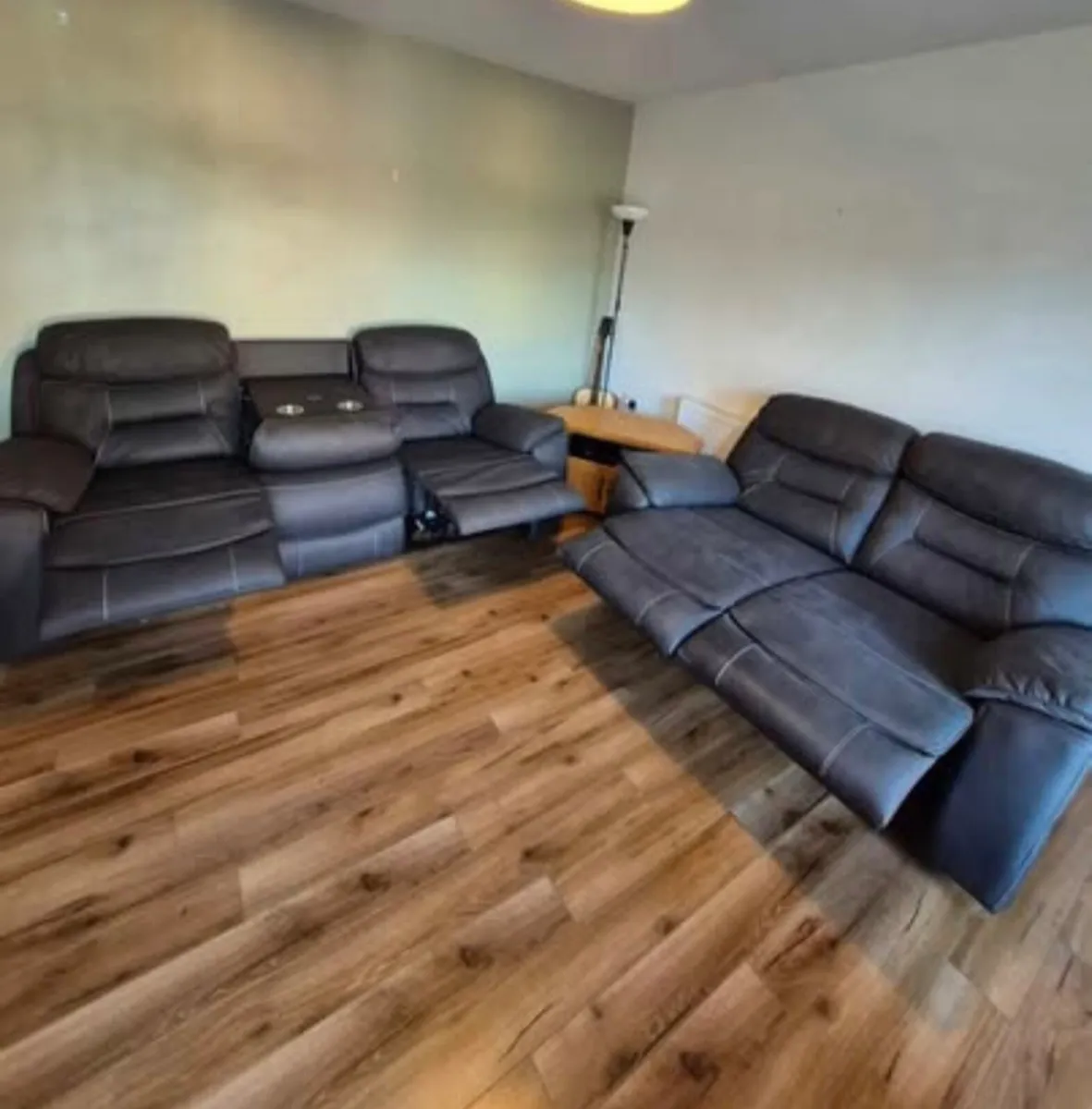 Beautiful 3+2 Charcoal Grey Electric Recliner Sofa - Image 2