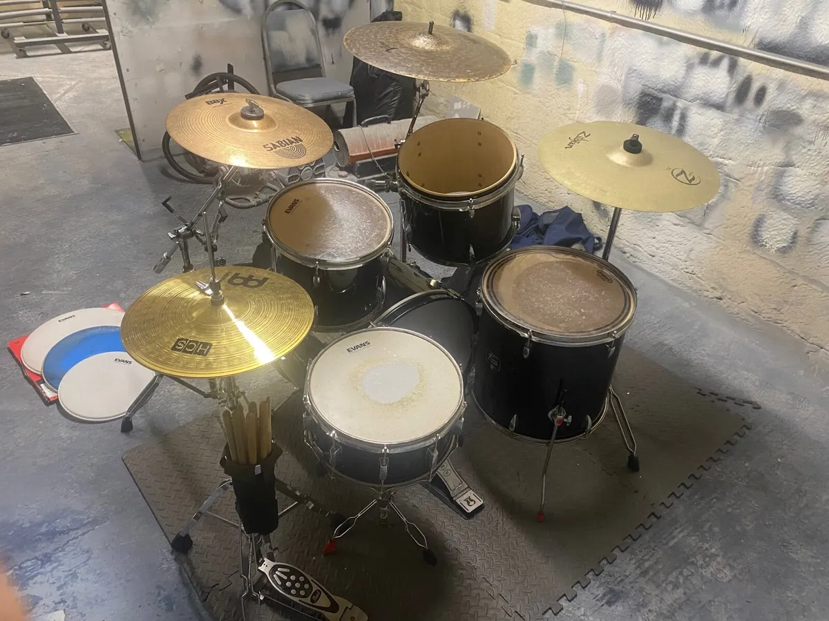 Fame Drum kit - Image 1