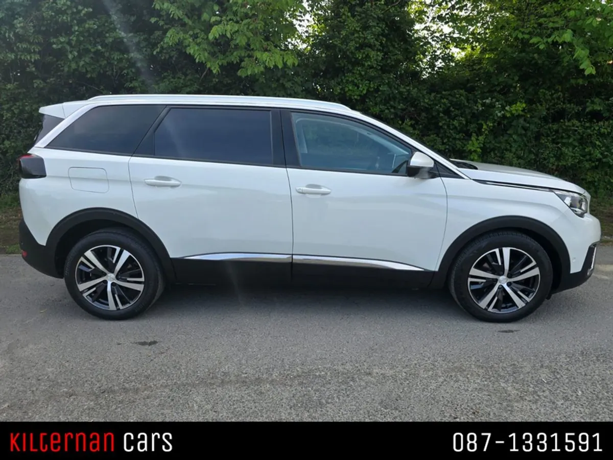 Peugeot 5008 Mega Spec PAN Roof Full Leather - Image 3