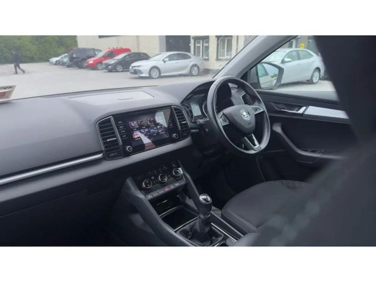 Skoda Karoq Ambition 1.0 TSI 116HP 4 4DR - Image 2