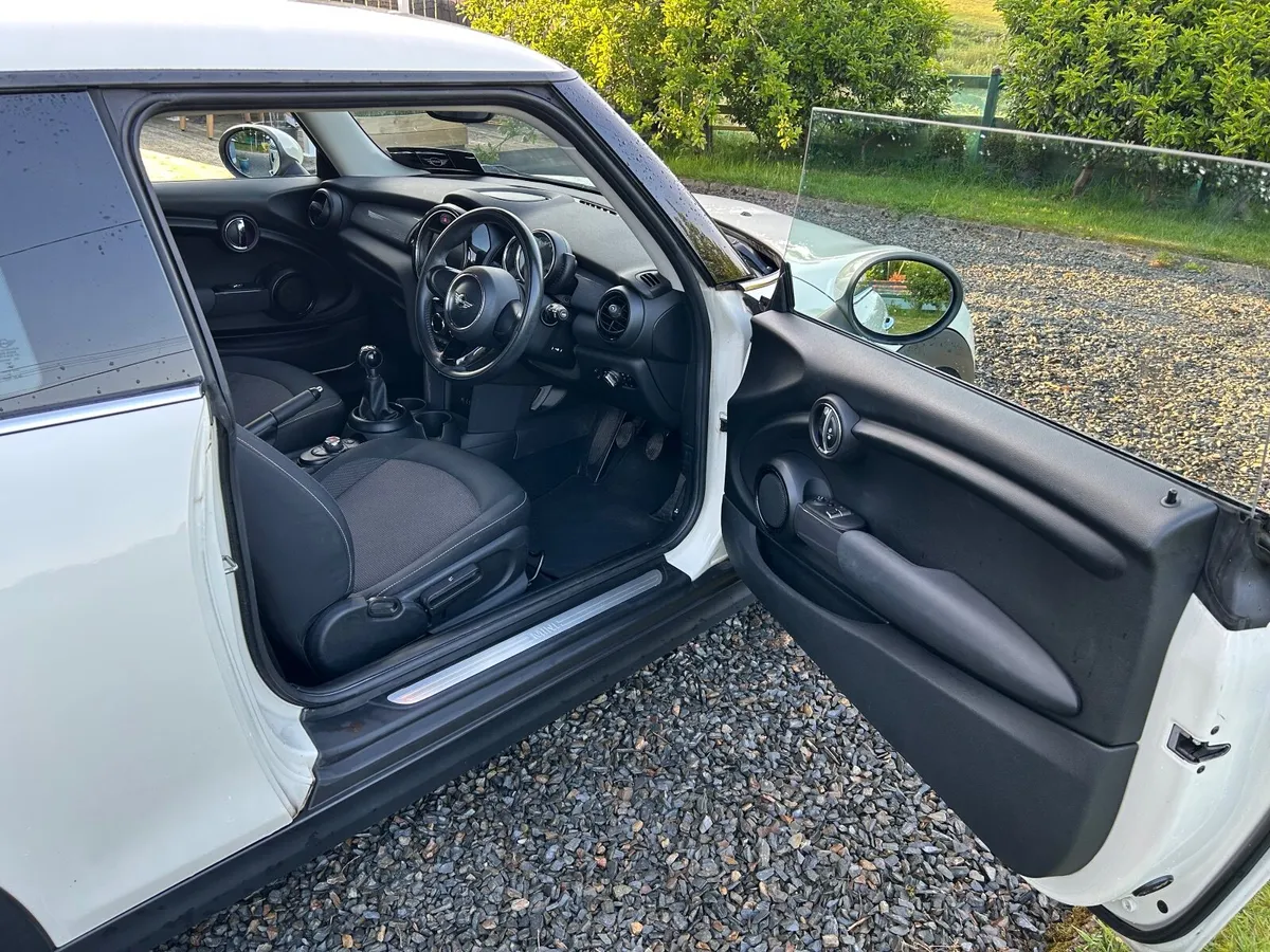2015 Mini One D - Image 2