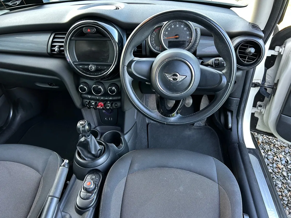 2015 Mini One D - Image 4