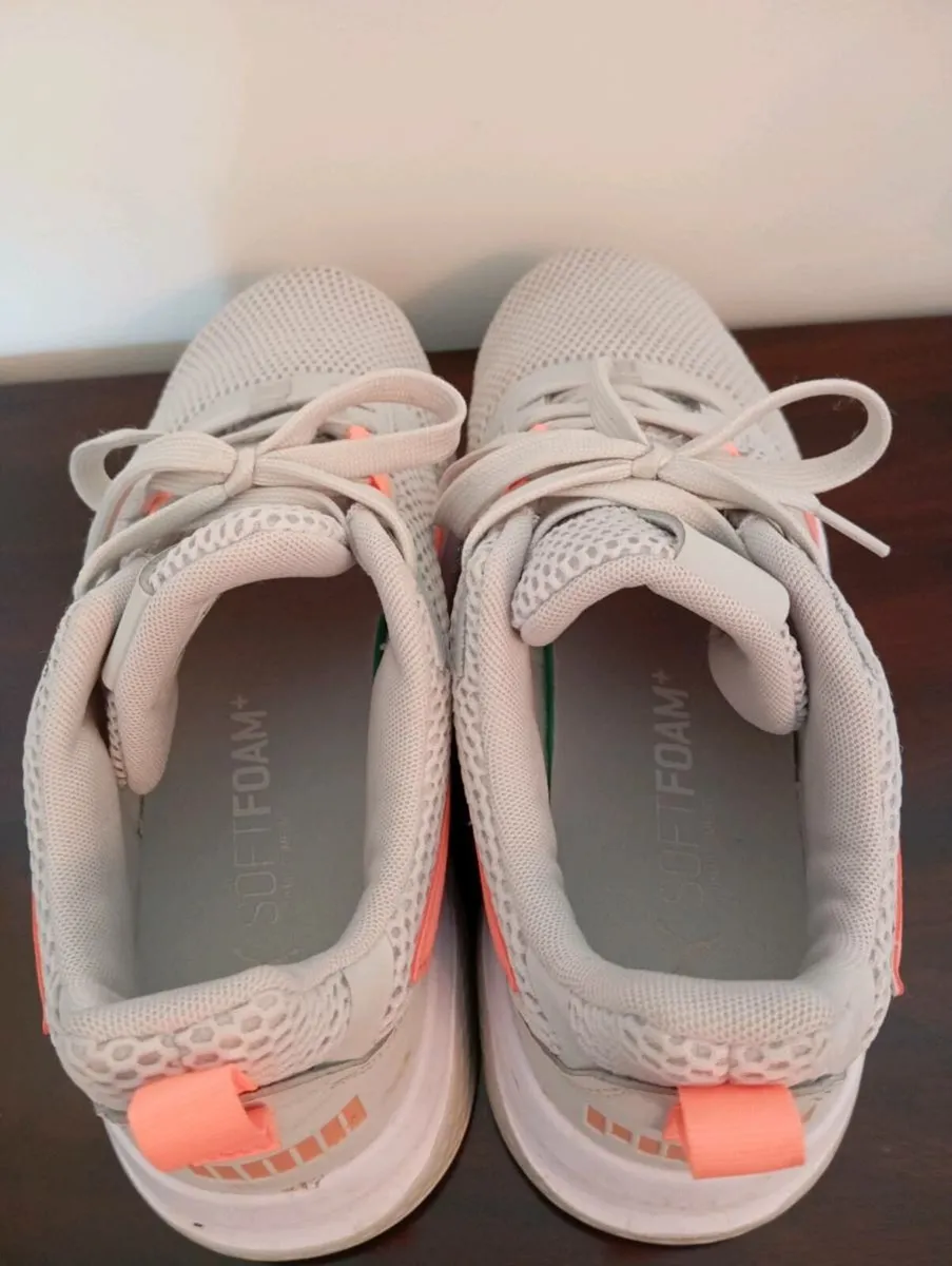 Womens Puma Trainers - Image 4