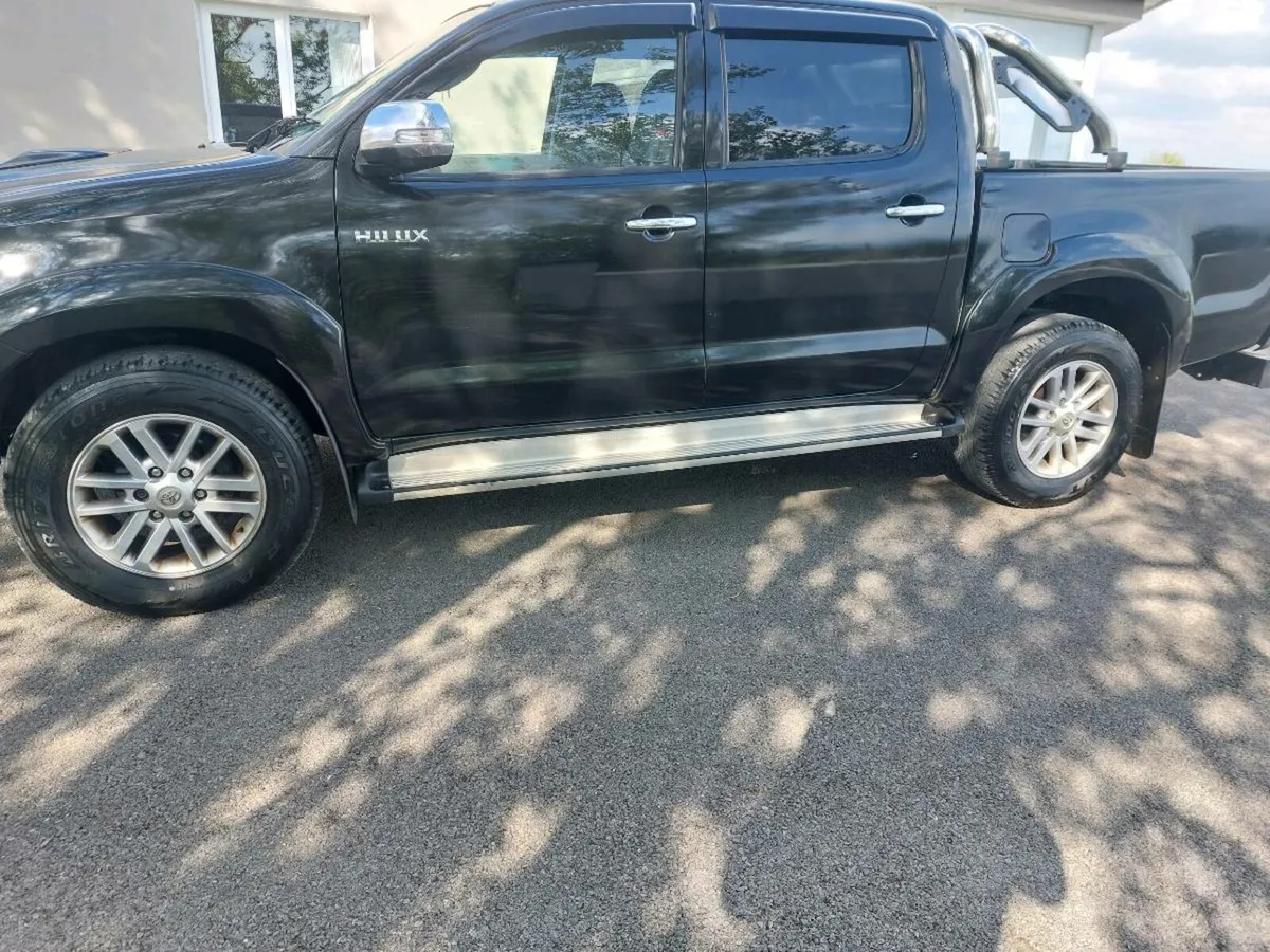 Toyota hilux - Image 3