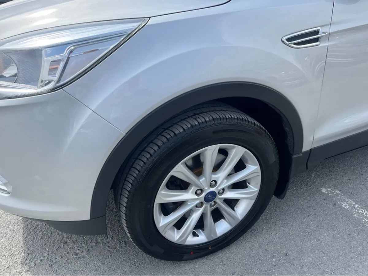 Ford Kuga C520 Titanium 2.0 TD 120 S6 M6 F 5DR FWD - Image 2