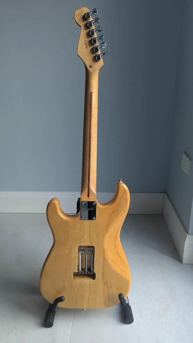 2004 Fender Lite Ash Stratocaster – Made in Korea - Image 2