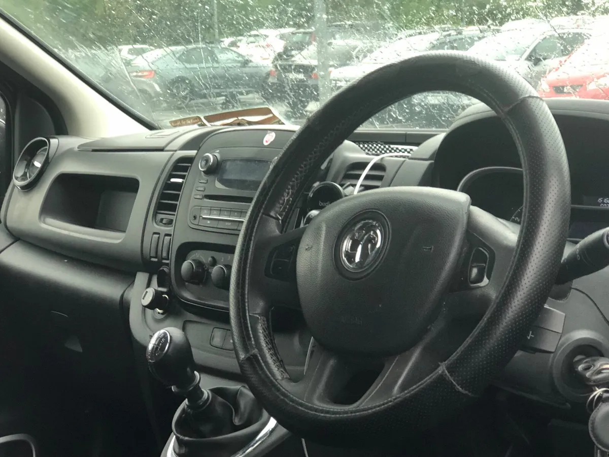 Opel Vivaro 2016 - Image 3