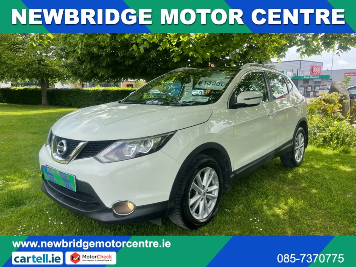 Nissan QASHQAI 1.2 Panoramic SAT NAV - Image 2