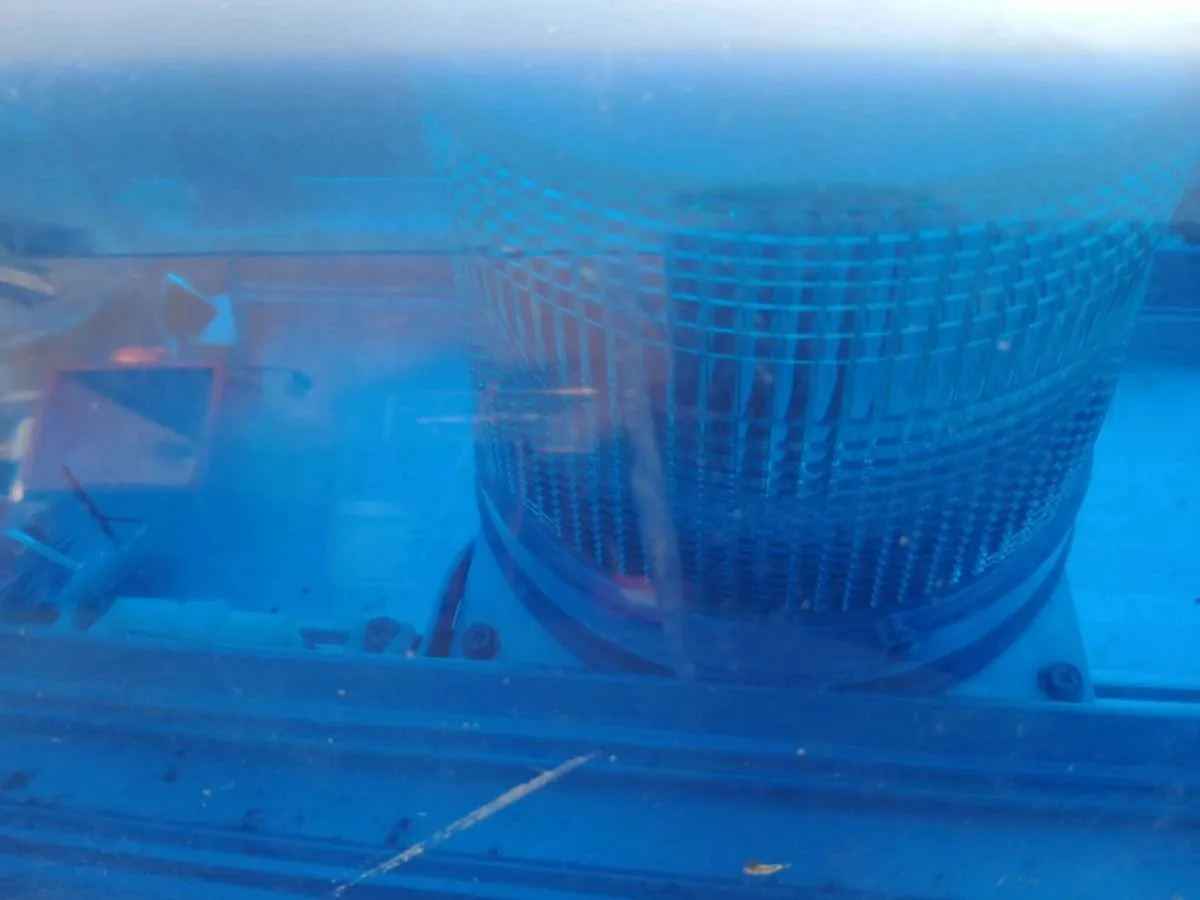 Emergency beacon - Image 2