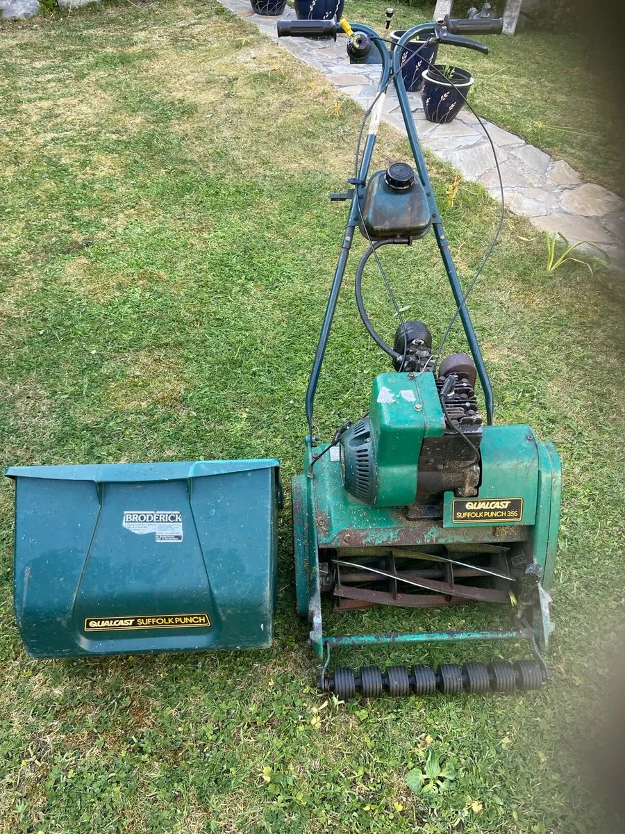 Qualcast.   Mower - Image 2