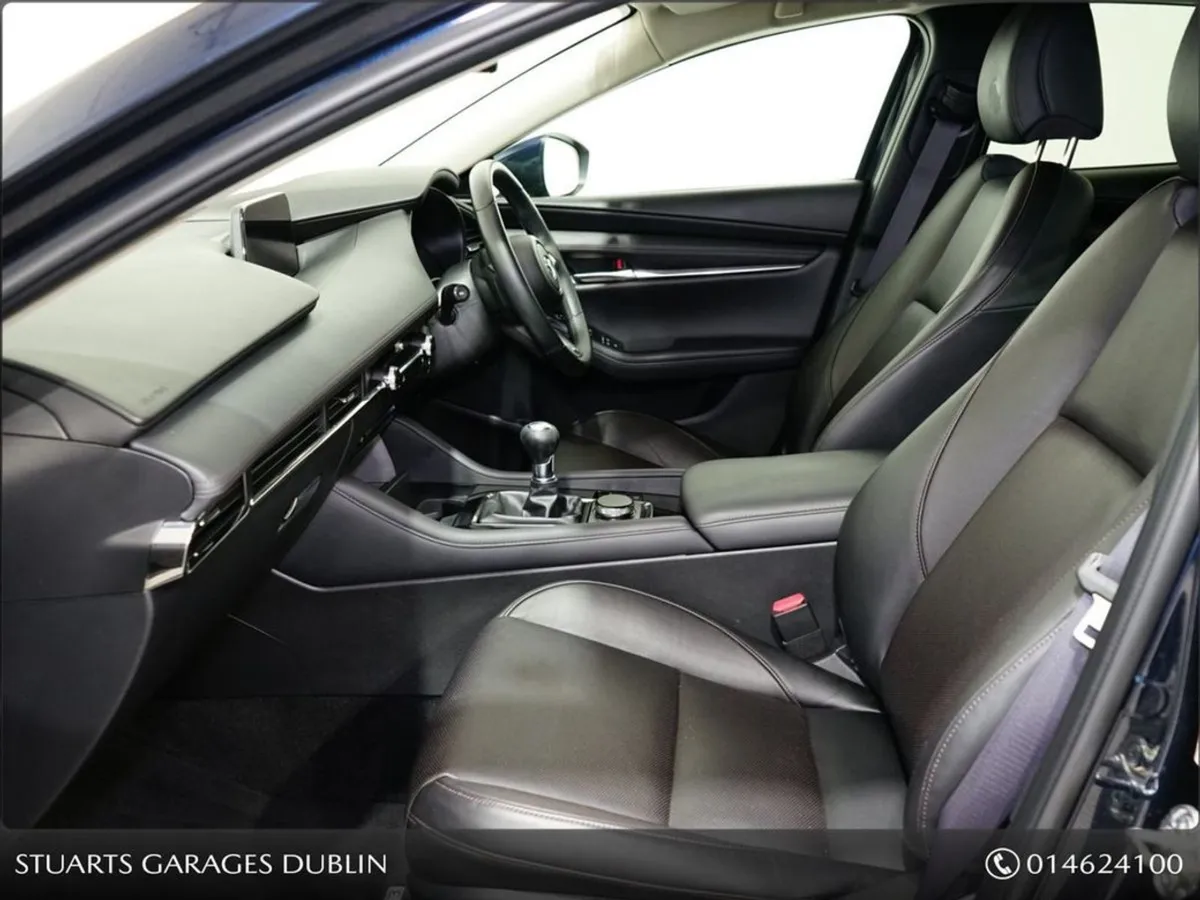 Mazda 3 1.8d 4DR Platinum Sport 4dr mazda 3 1.8d - Image 4
