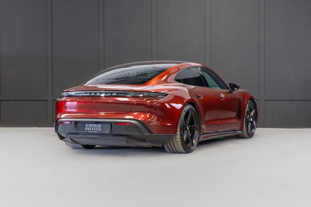 212 Porsche Taycan Performance Plus - 93.4 kWh - Image 3