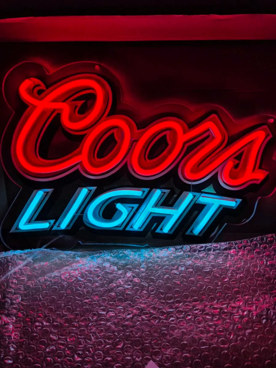 Coors light electric neon bar mancave sign - Image 1
