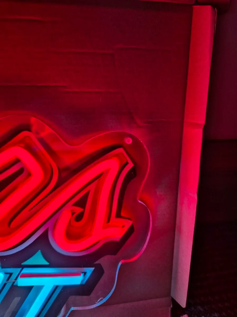 Coors light electric neon bar mancave sign - Image 2