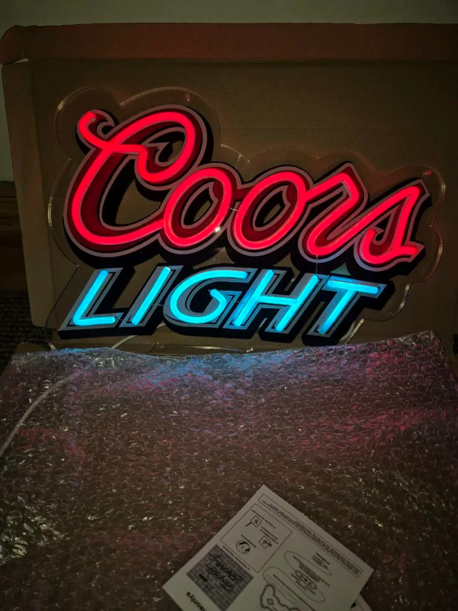 Coors light electric neon bar mancave sign - Image 3