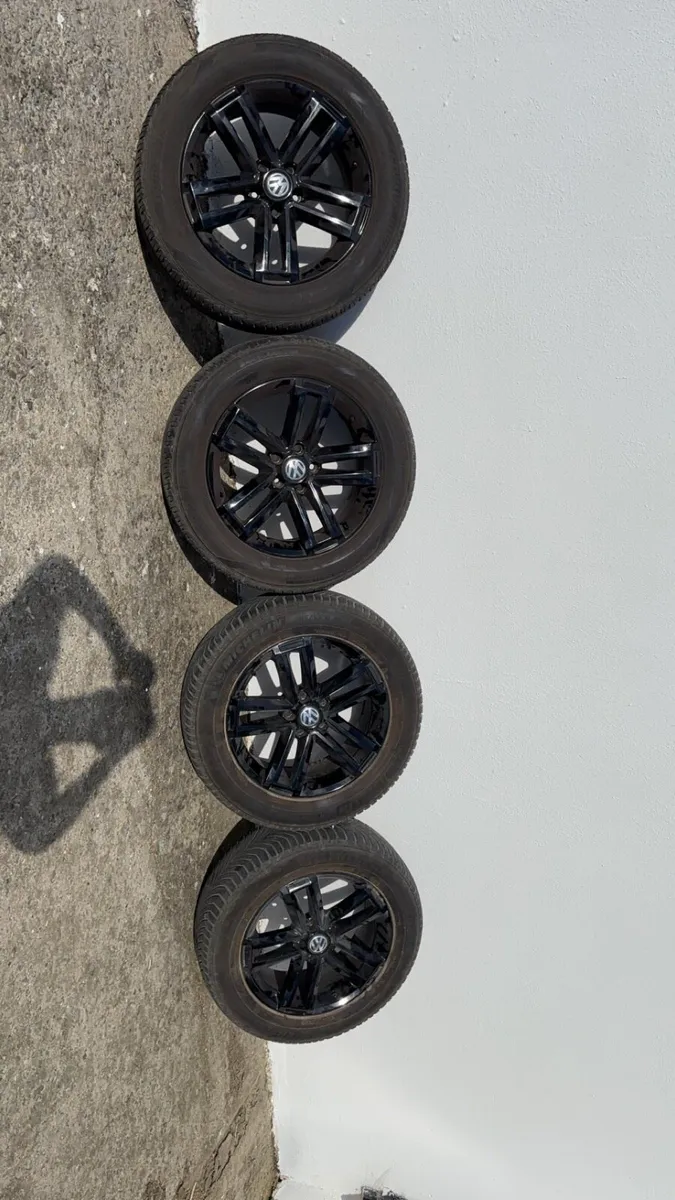 19” 5 lug nut - Image 1