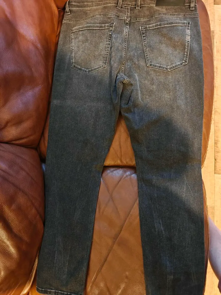 Jeans - Image 3