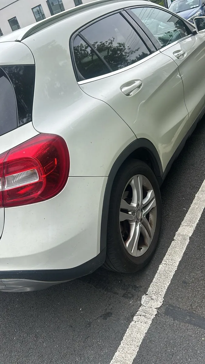 Mercedes  Benz GLA200 CDI - Image 2