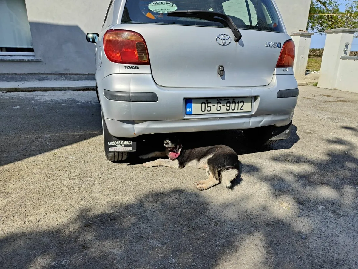 Toyota Yaris 2005 - Image 1