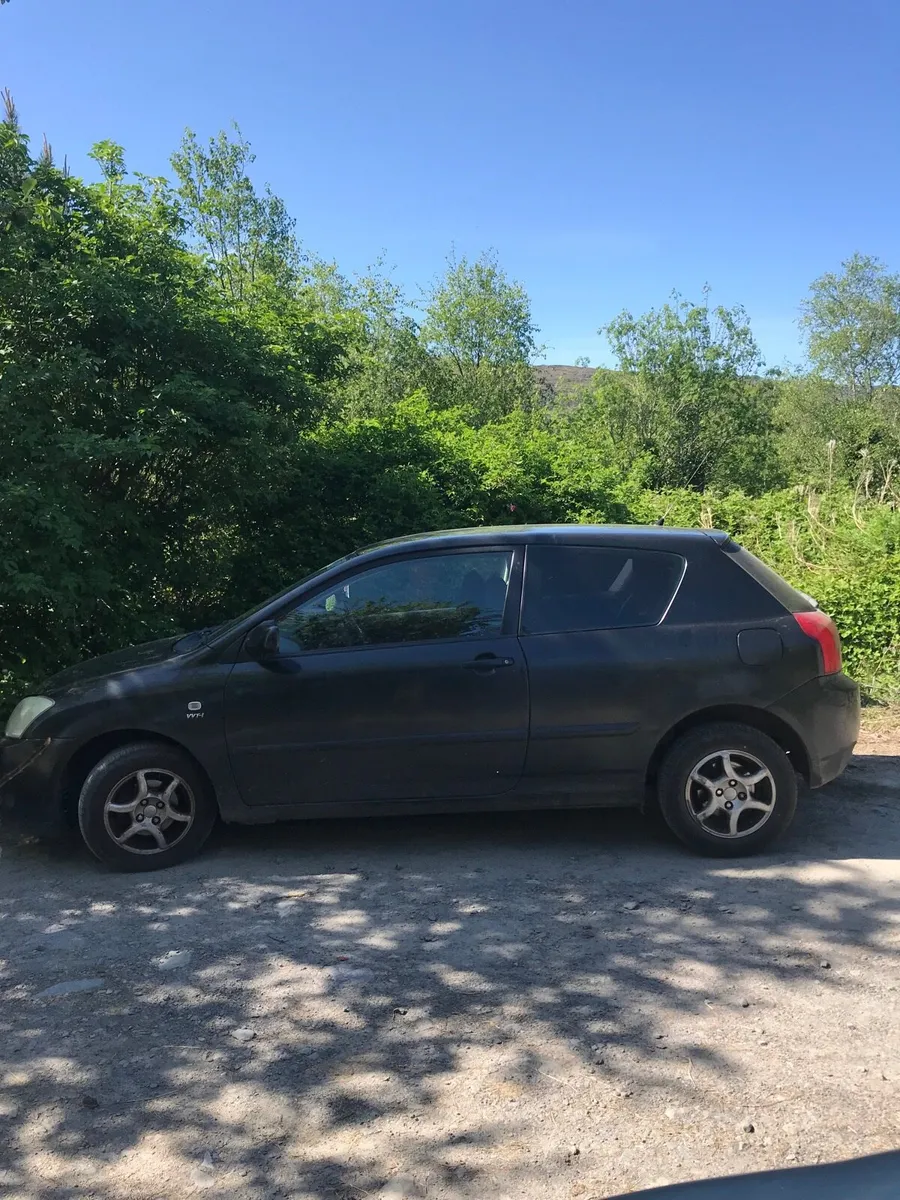 Toyota Corolla - Image 2